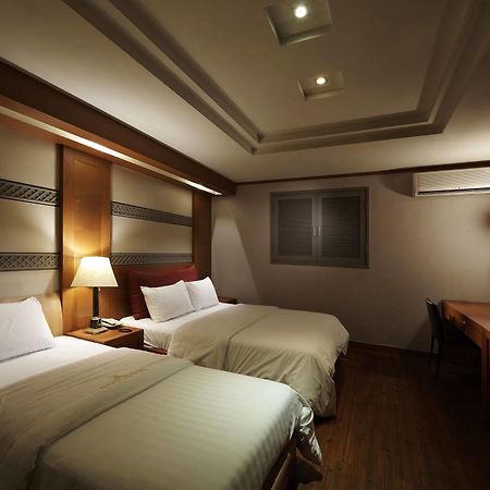 Hotel Noblesse, Yeoksam โซล ภายนอก รูปภาพ