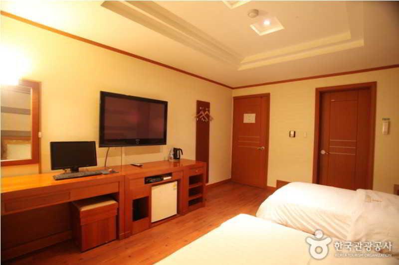 Hotel Noblesse, Yeoksam โซล ภายนอก รูปภาพ