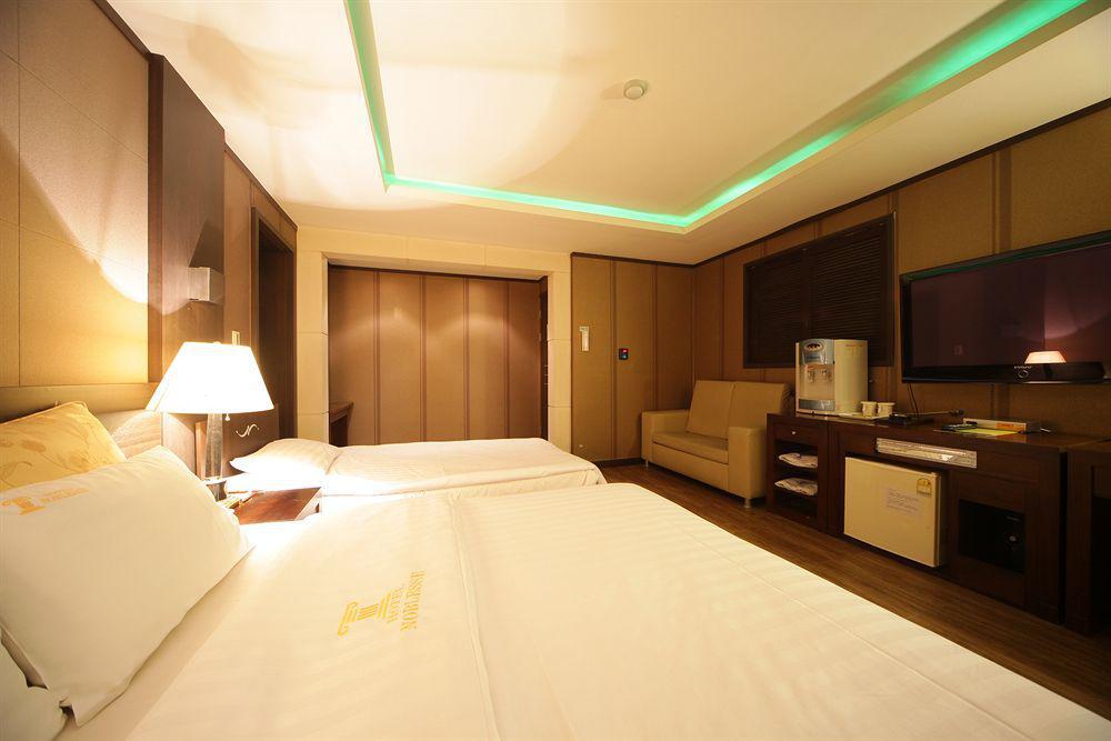 Hotel Noblesse, Yeoksam โซล ภายนอก รูปภาพ